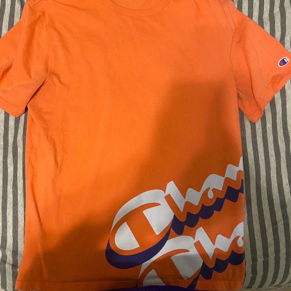 Champion t shirt